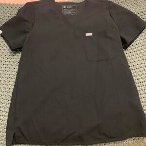 Figs scrub top
